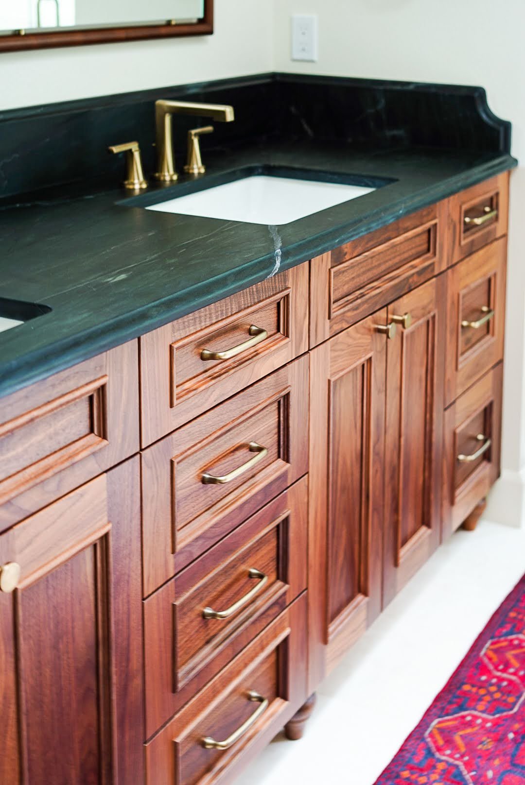 Curved Cut Backsplash 